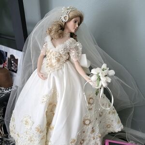 Beautiful Porcelain Bride doll(Melody)by Ashton Drake 1997 with stand